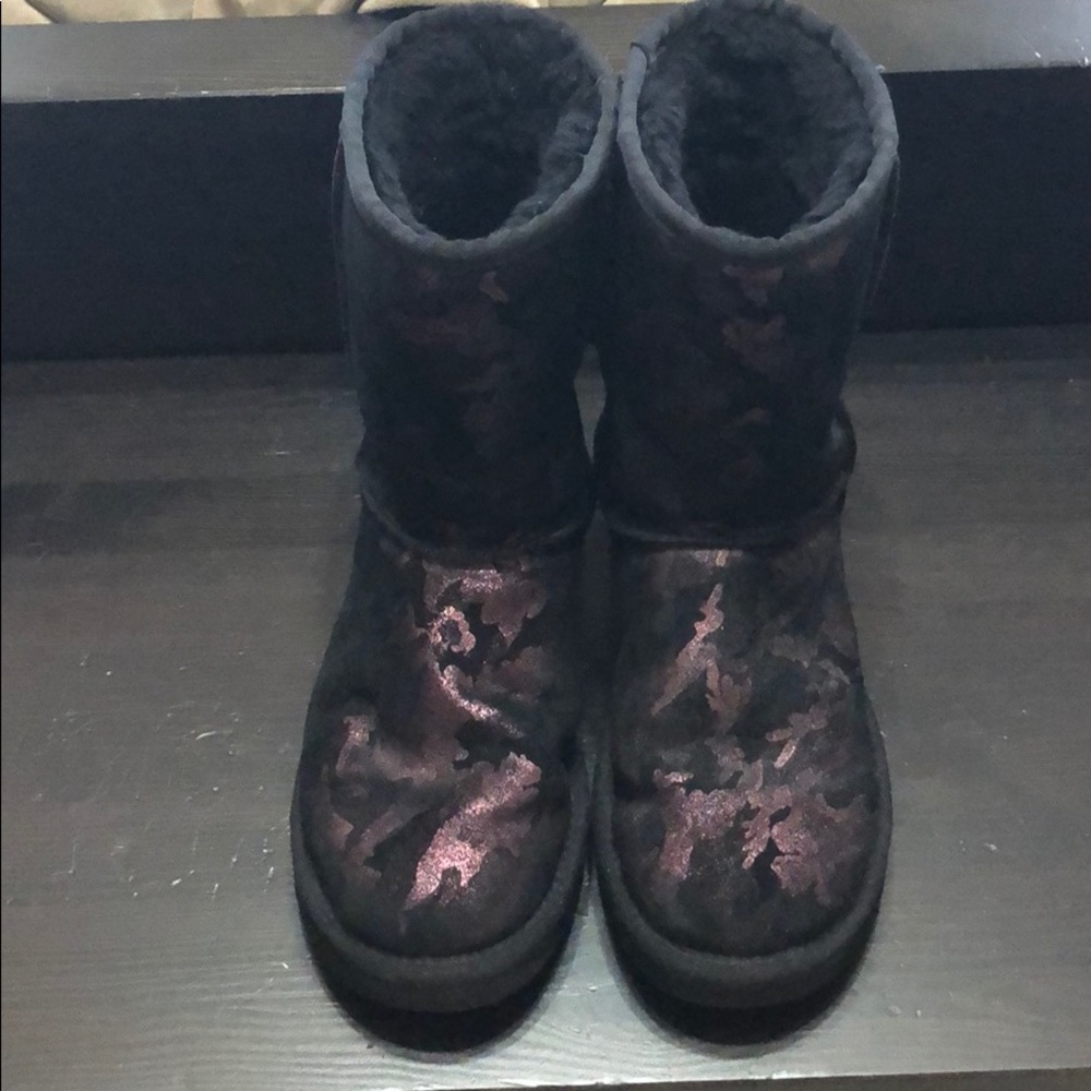 Camo uggs LIKE NEW LIMITIED EDITION